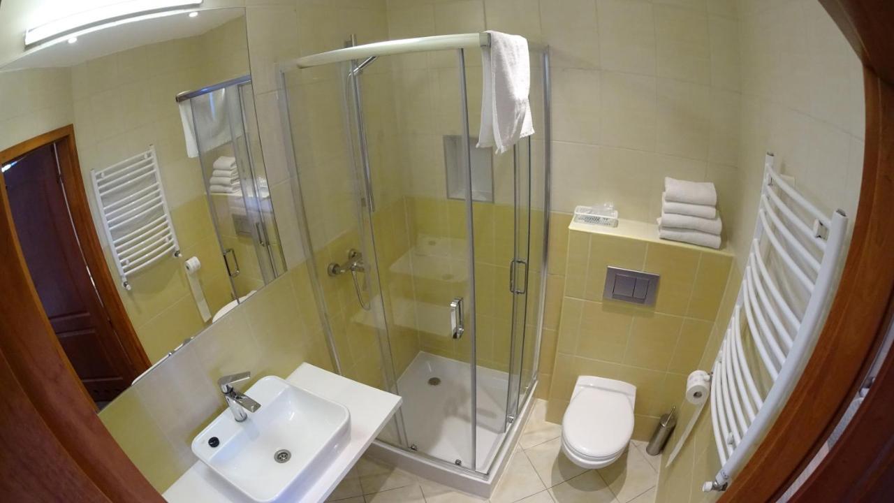 Hotel Astra Dąbrowa Górnicza Eksteriør billede