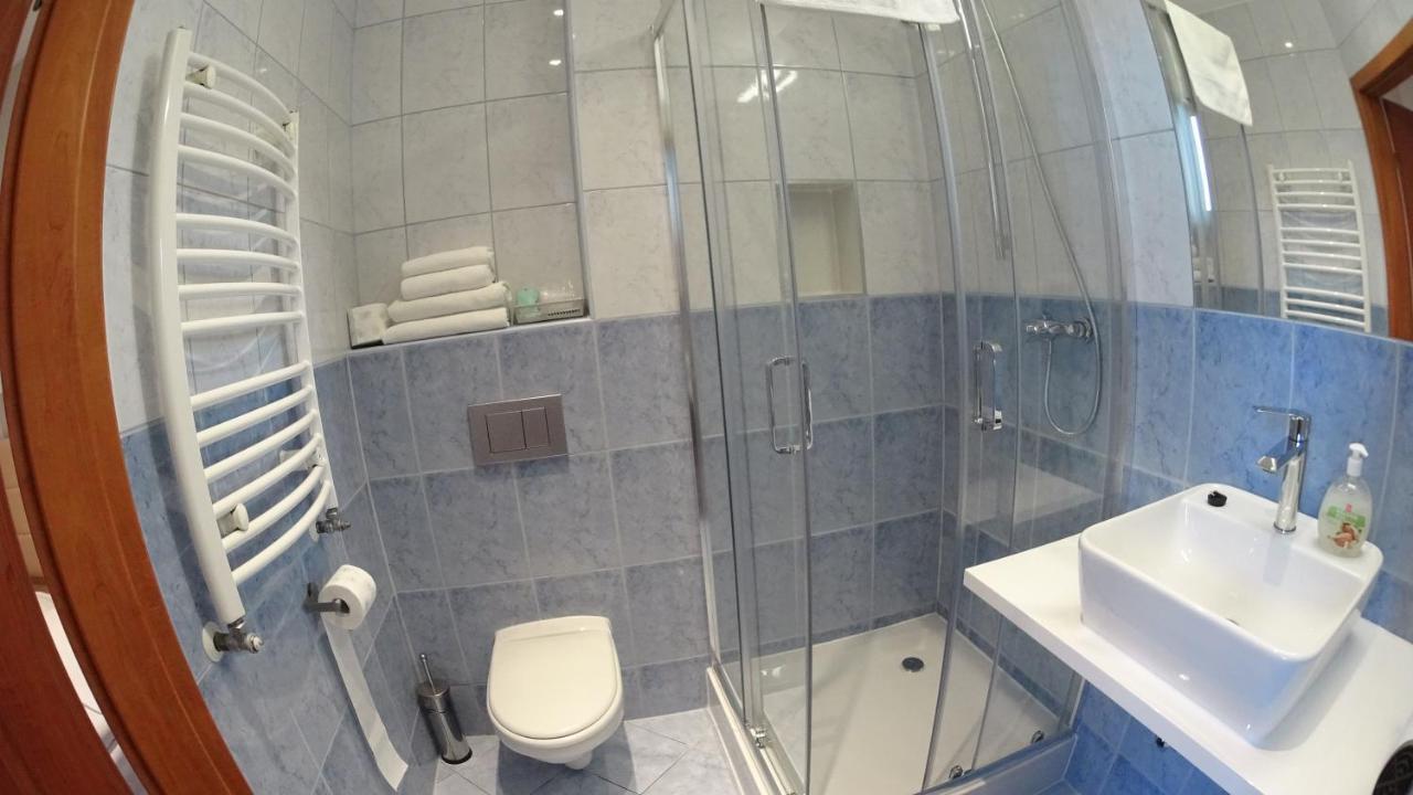 Hotel Astra Dąbrowa Górnicza Eksteriør billede