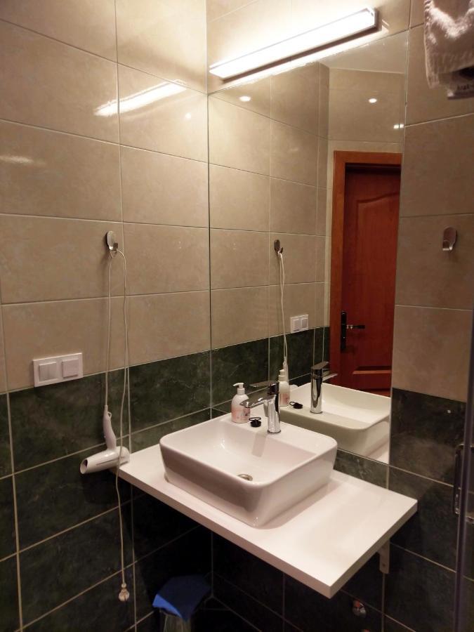 Hotel Astra Dąbrowa Górnicza Eksteriør billede